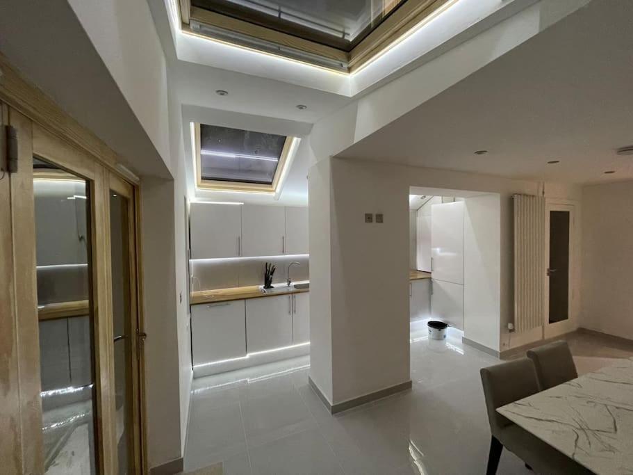 A Beautiful Terraced House In Central Casa de Férias *